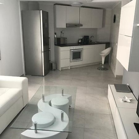 Modern Beach Apartment تورّيفيِخا المظهر الخارجي الصورة