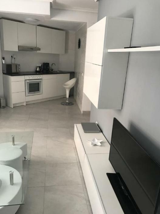 Modern Beach Apartment تورّيفيِخا المظهر الخارجي الصورة