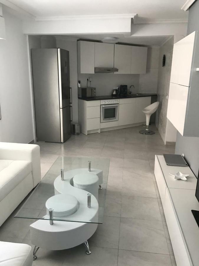 Modern Beach Apartment تورّيفيِخا المظهر الخارجي الصورة